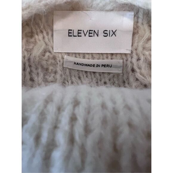 Eleven Six Women's Ivory Zaria Embellished Alpaca Sweater Size XL/XXL NWOT - Picture 7 of 9